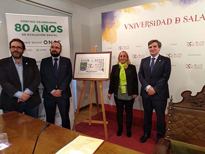 Foto de familia de la presentación del cupón de la ONCE dedicado al 800 aniversario de la Universidad de Salamanca