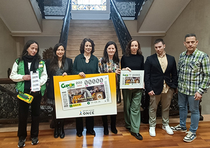 PRESENTACION DEL CUPÓN DEDICADO A LAS BODAS DE ISABEL
