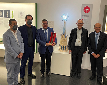 Presentación de la maqueta de la Torre de Maria de la Sagrada Familia