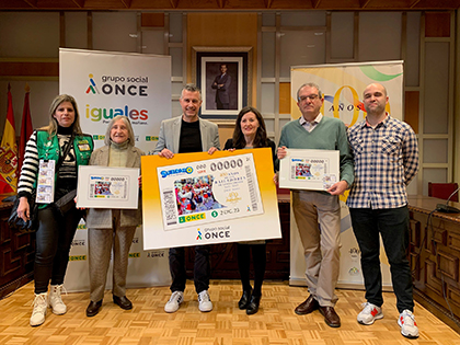 Presentación del cupón dedicado al 400 aniversario del Grupo Folklórico Santa Orosia de Jaca