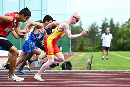 Un atleta con discapacidad visual, durante una de las competiciones