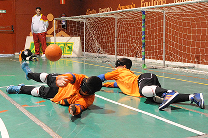 Goalball, uno de los deportes que se practicará en estas jornadas