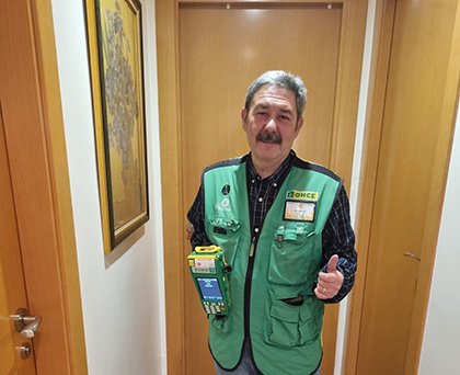 Vicente José Barberá, vendedor ONCE que ha dado el premio mayor del Extra del Día del Padre en Valencia