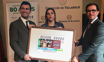 Foto de familia de los participantes en la presentación del cupón del 5 de enero dedicado a Medina de Rioseco