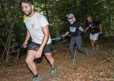 Montañeros ciegos durante una carrera