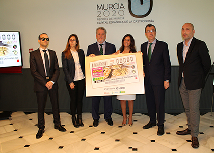 Presentación del cupón dedicado a Murcia Capital Española de la Gastronomía