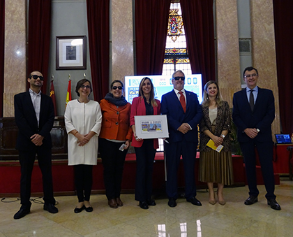 Foto de familia de la presentaci´n del cupón de la ONCE dedicado a Murcia, Premio reina Letizia de Accesibilidad 2018