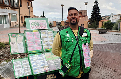 Roberto Framit, vendedor ONCE en Monachil
