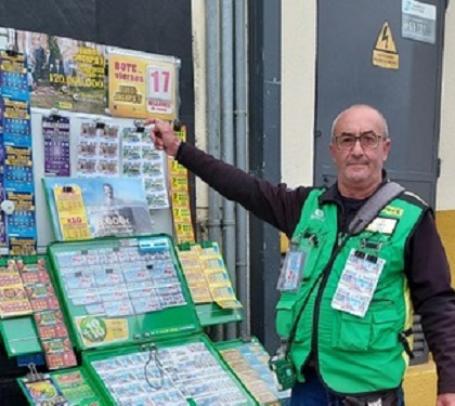 Antonio Granado, vendedor de la ONCE que ha dado un premio de segunda categoría del  Eurojackpot en Lebrija