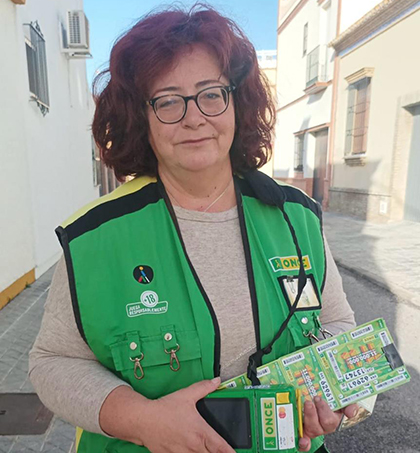 Rosa Merino, vendedora de la ONCE que ha dado un Sueldazo en Mairena del Alcor
