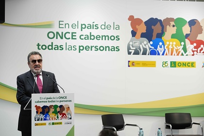 Miguel Carballeda en el atril