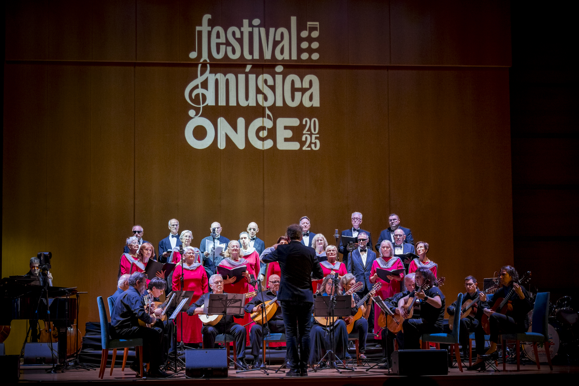 Alaia y Ciudad de los Califas en el concierto de clausura